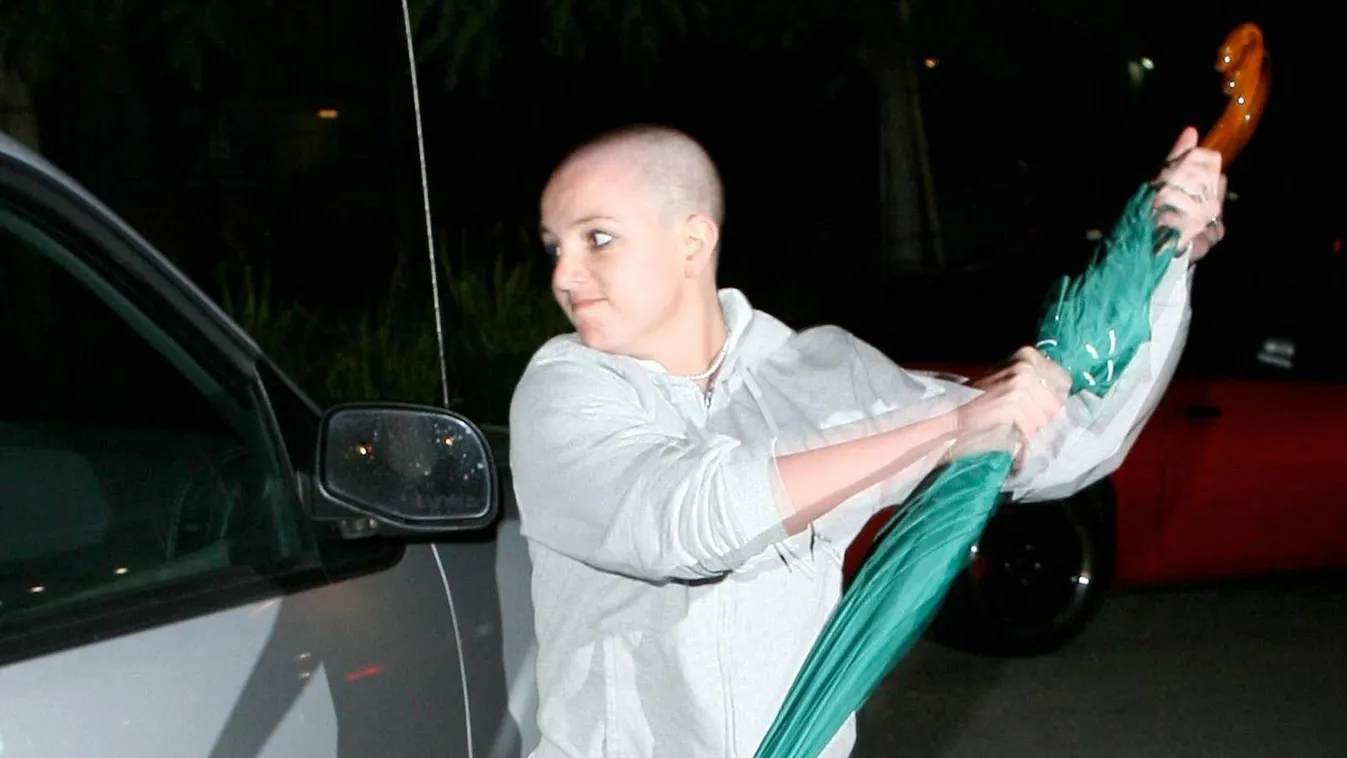 Britney Spears' rampage EXCLUSIVE umbrella 