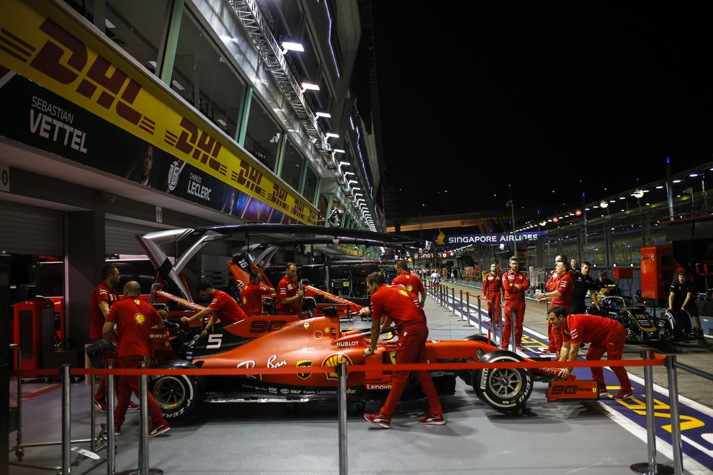 Forma-1, Scuderia Ferrari szerelők 