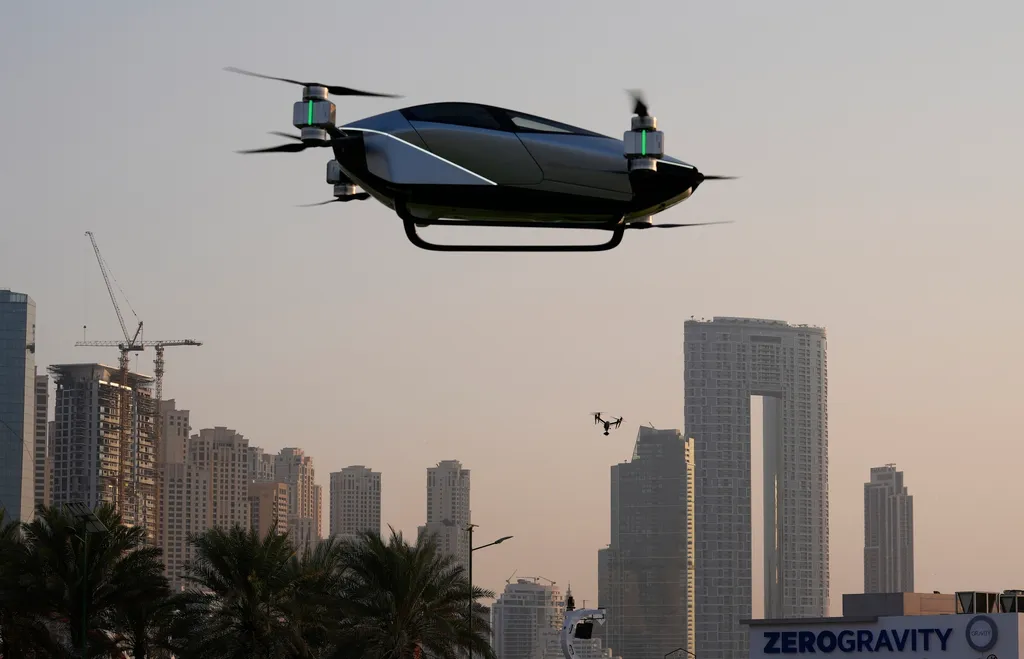 Képek a dubaji repülő autó tesztről, Képek a dubaji repülő autó tesztről, Dubaj, XPeng Motors, Gitex 2022, autó, jármű, technológia 