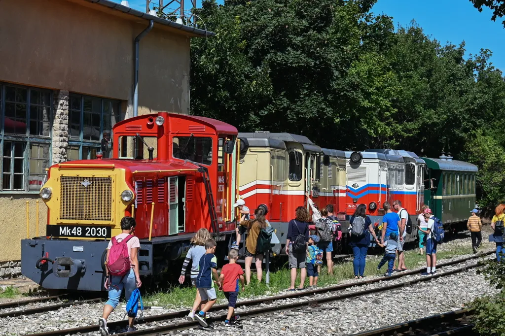 gyermekvasút, Széchenyihegy, 75 éve, vasút, Budapest 