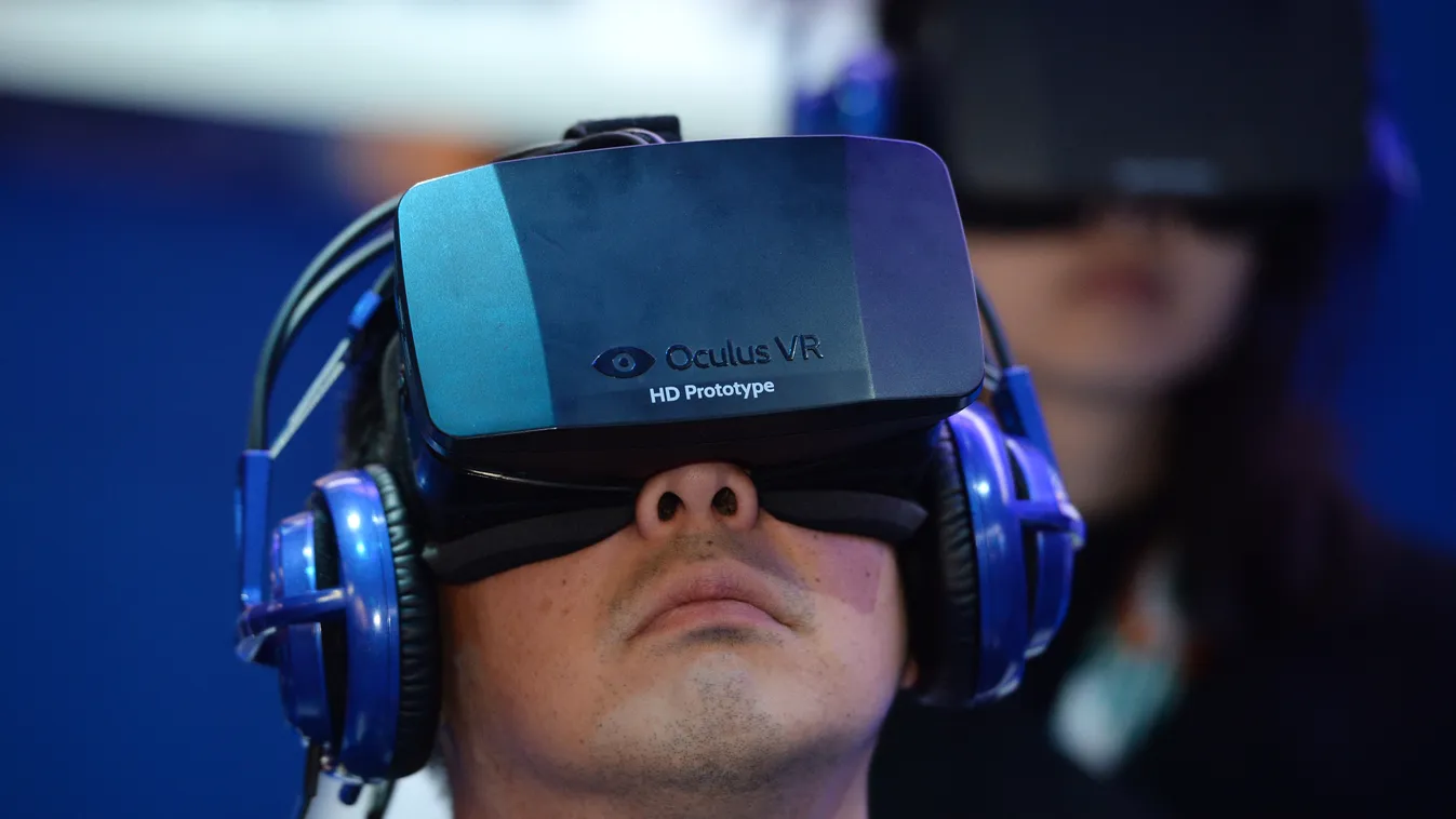 VR sisak, Oculus Rift 