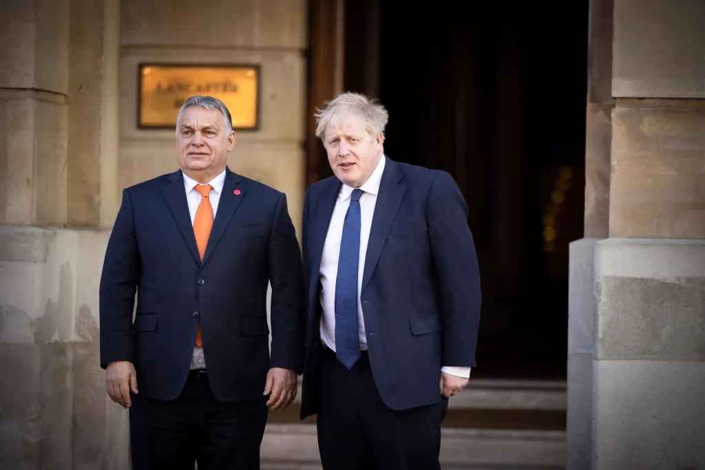 Ukrajnai háború - V4-Egyesült Királyság csúcstalálkozó Londonban 
 ORBÁN Viktor; JOHNSON, Boris 