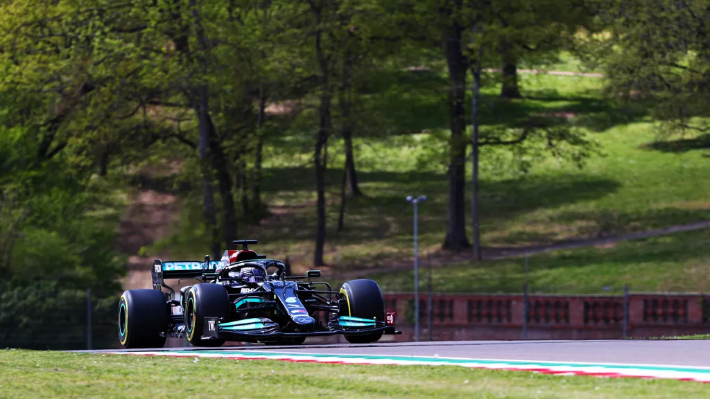 Forma-1, Lewis Hamilton, Mercedes, Emilia Romagna Nagydíj 2021, péntek 