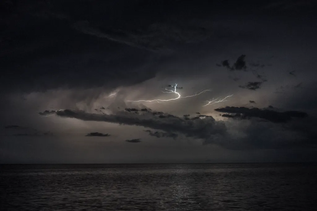 Catatumbói villámlás, Maracaibo-tó 