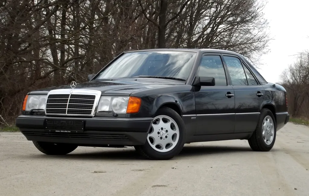 Mercedes W124 300E24 