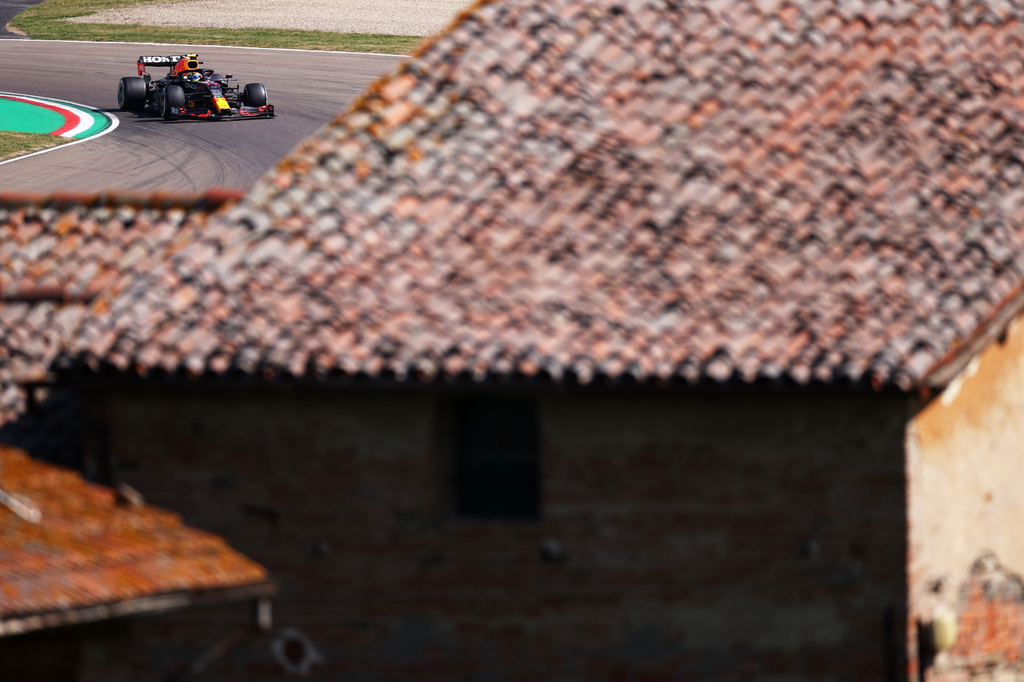 Forma-1, Sergio Pérez, Red Bull, Emilia Romagna Nagydíj 