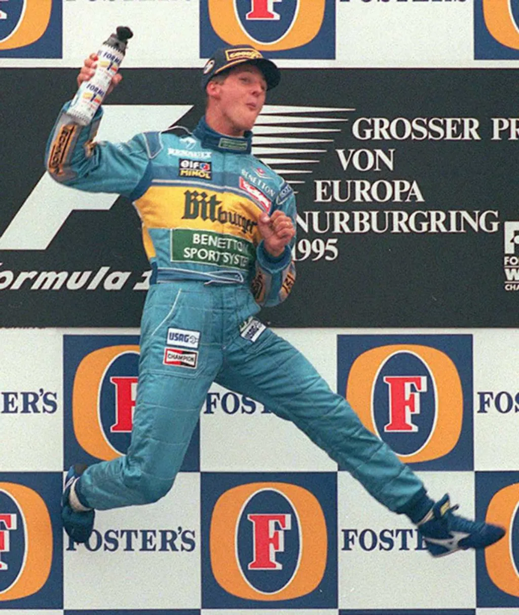 1995-ös nürburgringi Európa Nagydíj győzelme után. Schumacher hatszor (1994, 1995, 2000, 2001, 2004, 2006) tudott győzni az Európa Nagydíjak történetében