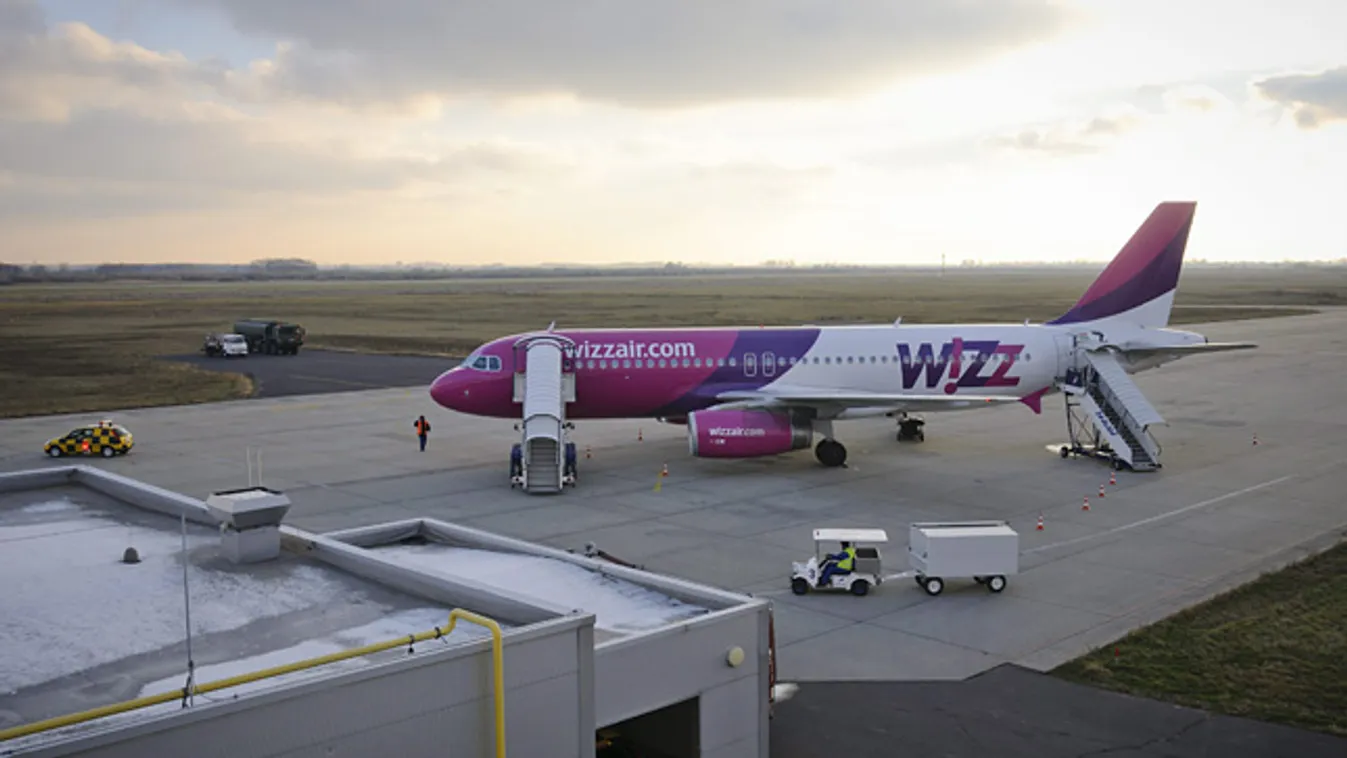 reptérzárlat, Ferihegy, Liszt Ferenc repülőtér, Debrecenben szállt le a Wizz Air egyik járata 