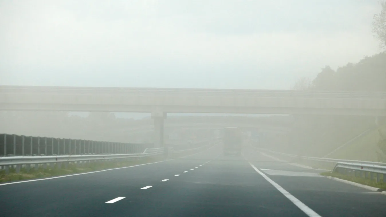 yvette, Homokvihar nehezíti a közlekedést az M7-es autópályán Zalakomár közelében 2014. május 15-én 