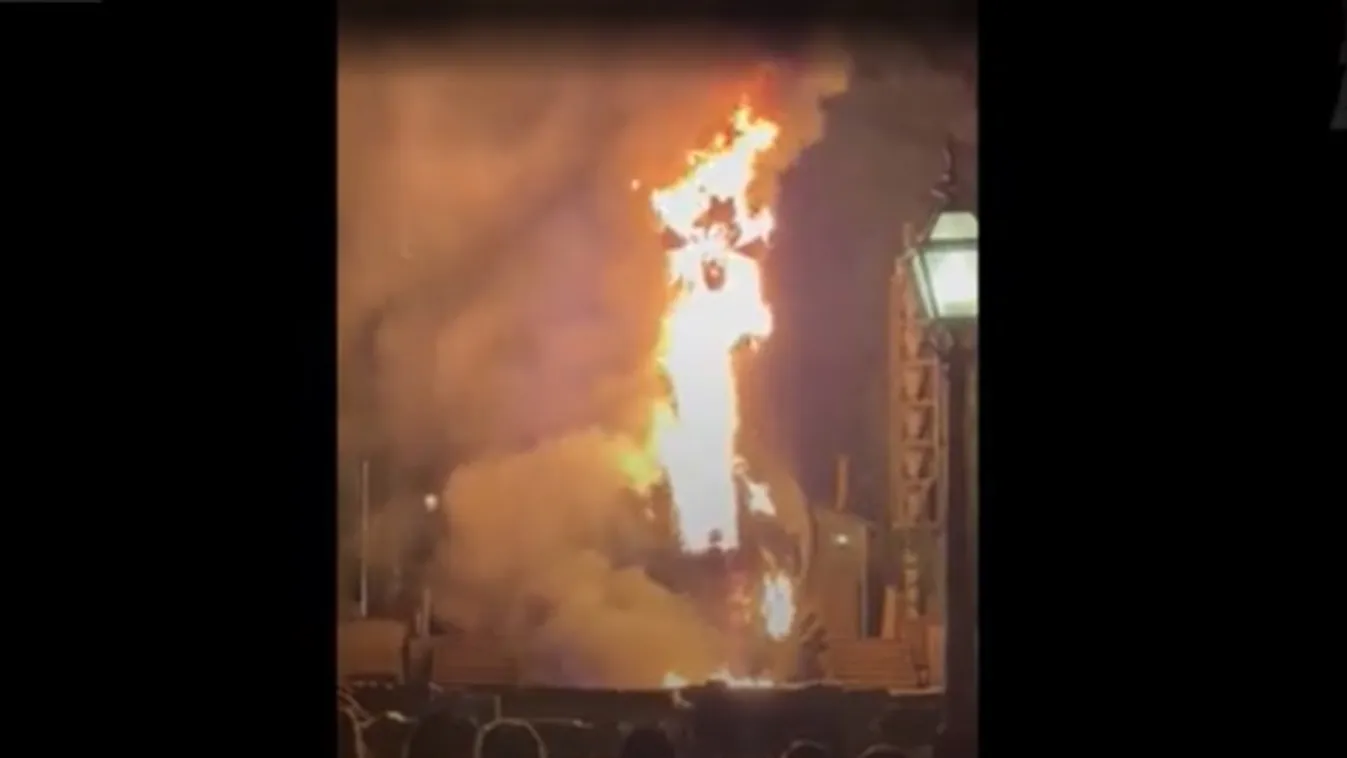 tűz, Disneyland, sárkány
csak ehhez a cikkhez használható kép:
https://nypost.com/2023/04/23/disneyland-dragon-catches-fire-during-fantasmic-performance/ 