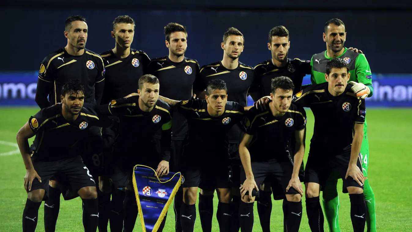 511785807 Zagreb's team players pose before the UEFA Europa League football match between GNK Dinamo Zagreb and FC Salzburg at Maksimiri stadium in Zagreb on November 6, 2014. AFP PHOTO / STRINGER 