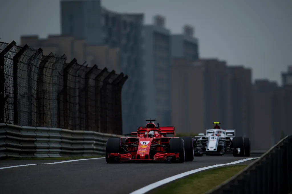 A Forma-1-es Kínai Nagydíj pénteki napja, Sebastian Vettel, Scuderia Ferrari 