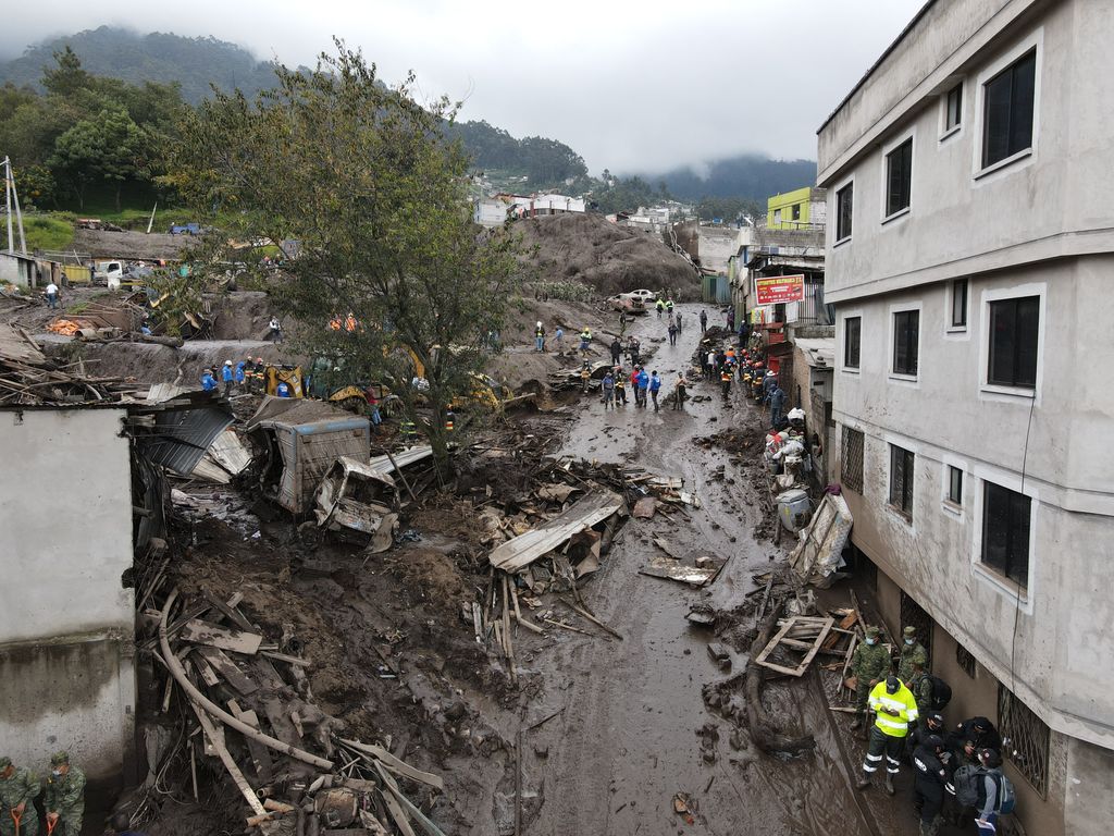 Földcsuszamlás Ecuadorban 2022.02. landslide TOPSHOTS Horizontal 