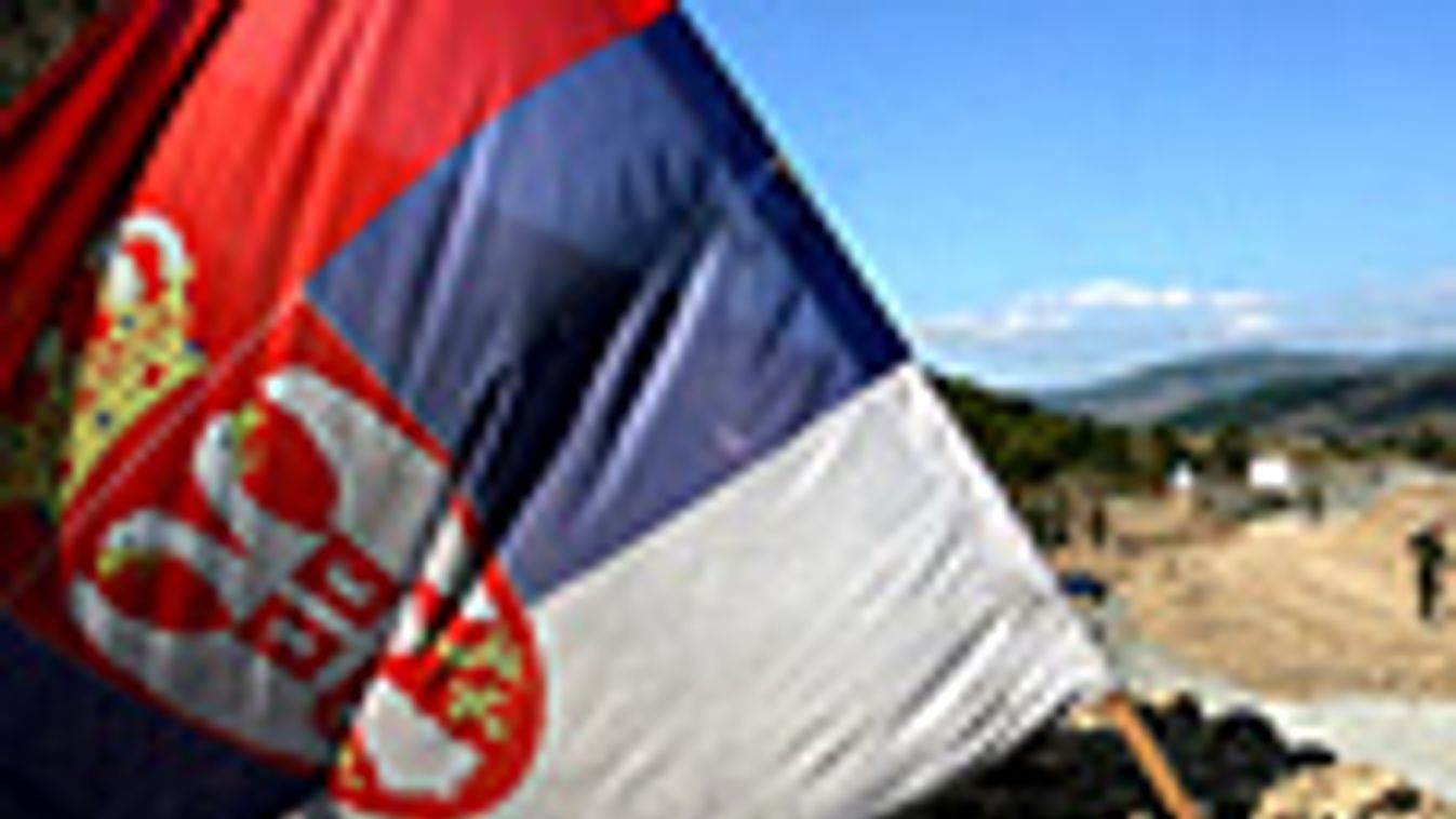 Jarinje határátjáró, szerb-koszovó határ, barikád, szerb zászló, KFOR katona