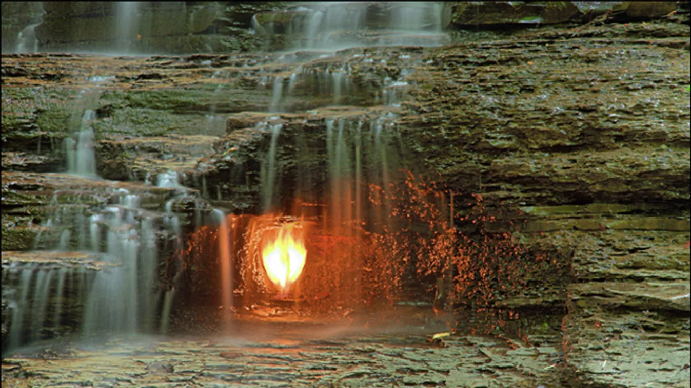 Eternal Flame Waterfall, Örök Tűz Vízesést mutatja a Chestnut Ridge Nemzeti Parkban