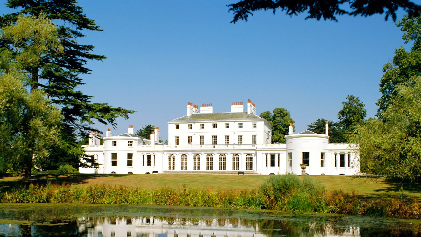 Frogmore House, Home Park, Windsor Castle, Berkshire, England, UK clear sky waterfront tourist attraction sunny nobody historical landmark blue sky contemporary outdoors day color image photography tree heritage countryside travel travel destinations tran