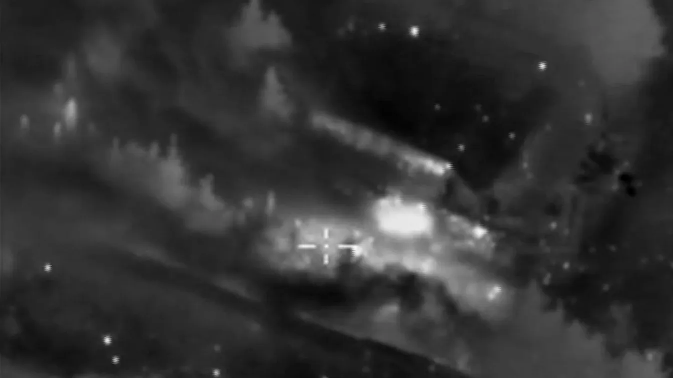 landscape SQUARE FORMAT 2719045 10/14/2015 A Russian Sukhoi Su-34 aircraft conducts a targeted airstrike on an ISIS strong point near Aleppo, Syria.Maximum quality. Video snapshot./???????????? ??????? ?? 