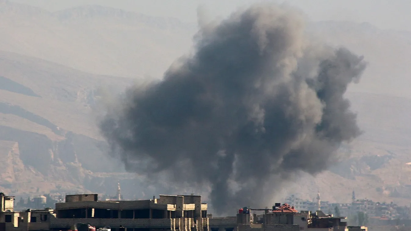 Syrian Civil War Syria East Gouta Arbin BOMBING Air strike Syrian Civil War SMOKE SQUARE FORMAT Szíria bomba 
