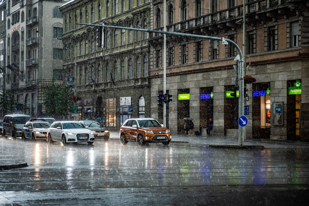 időjárás, eső, zivatar, heves zivatar, csapadék, Budapest, 