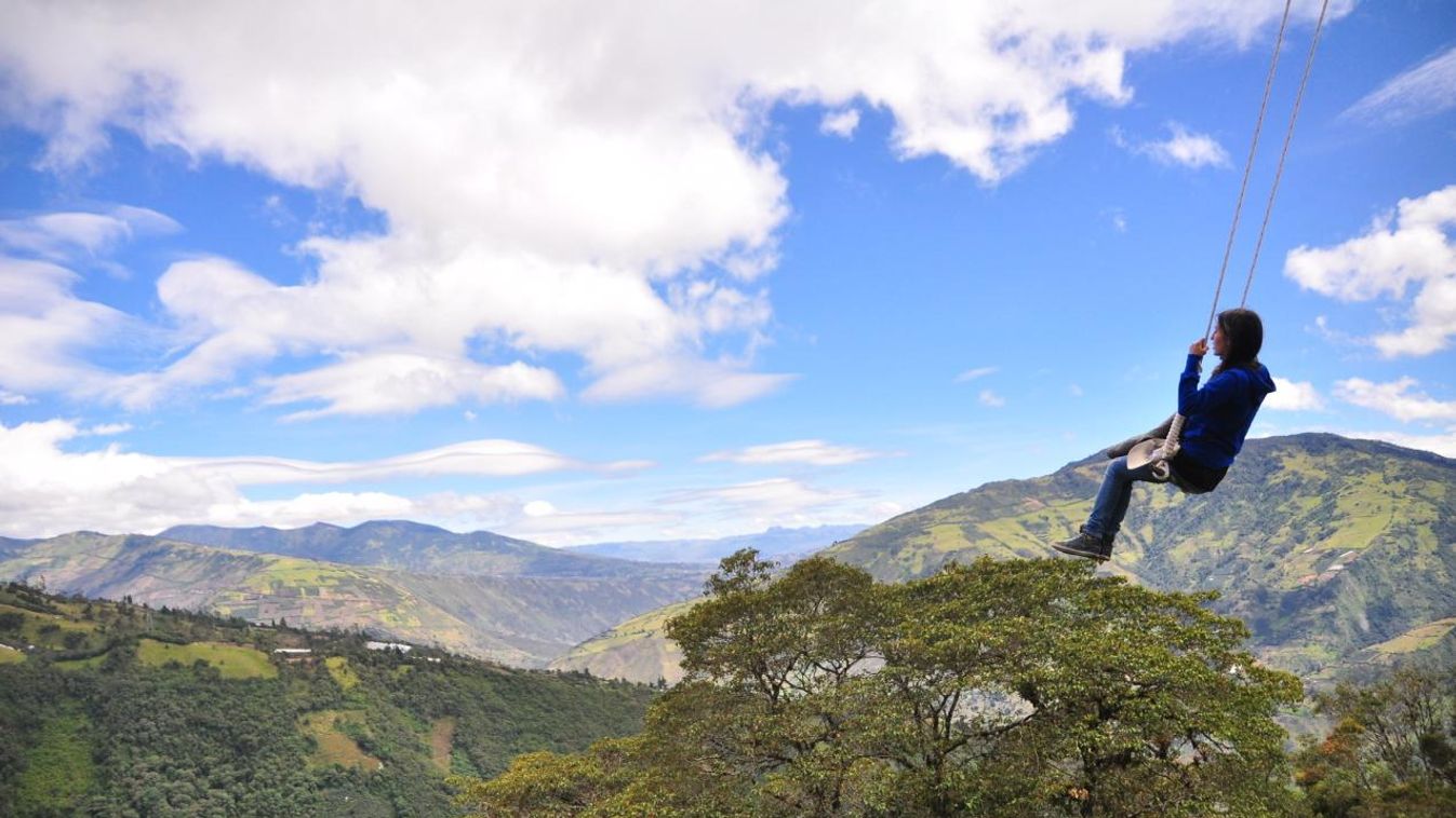 Hinta a világ végén az ecuadori Banosnál található La Casa del Árbolnál 