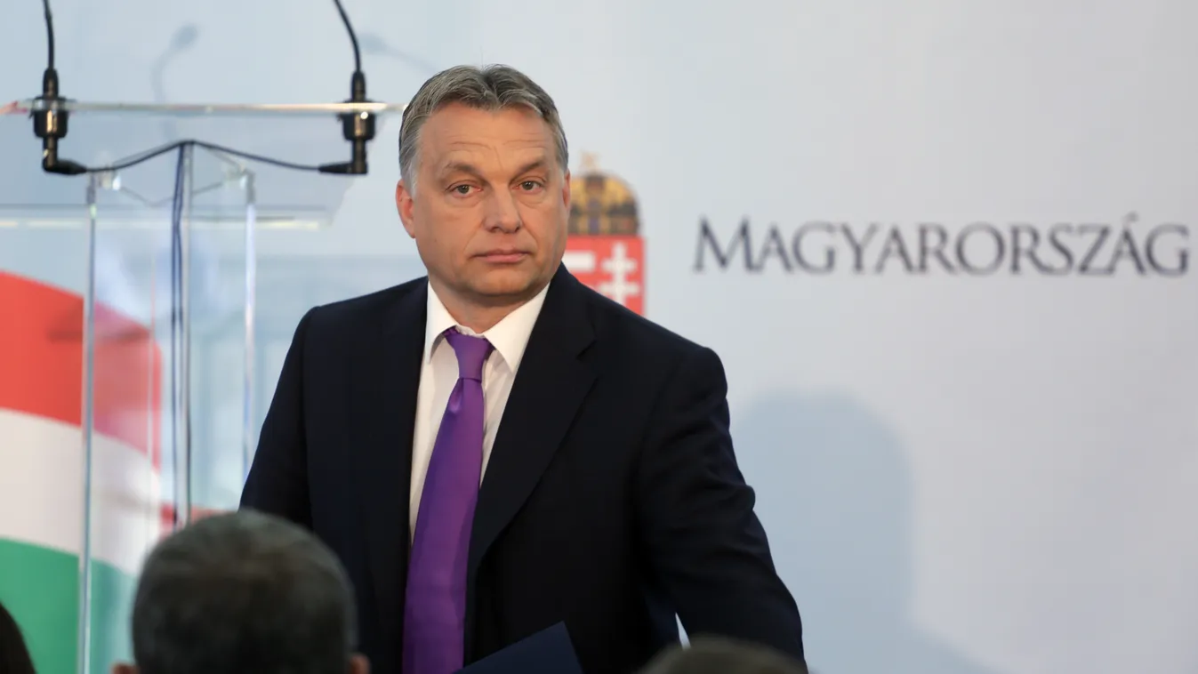 Dagály uszoda, alapkőletétel, Orbán Viktor miniszterelnök, Tarlós istván főpolgármester, Julio Maglione, a FINA elnöke 