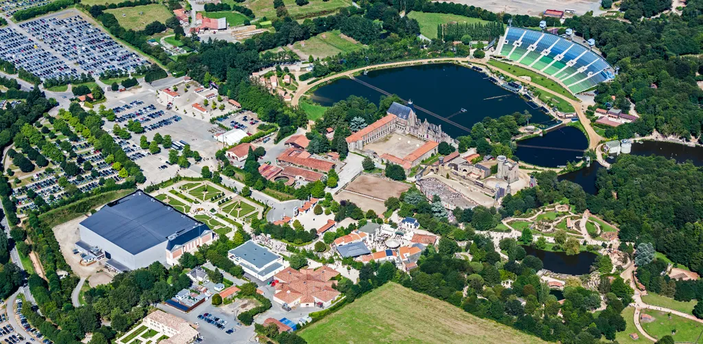 Le Puy du Fou szórakoztatópark Les Epesses 