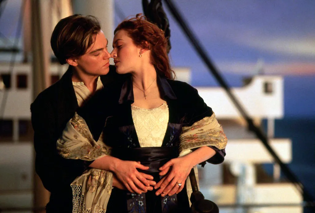 Titanic Titanic paquebot bateau proue amoureux Horizontal BOAT BOW COUPLE LOVERS 