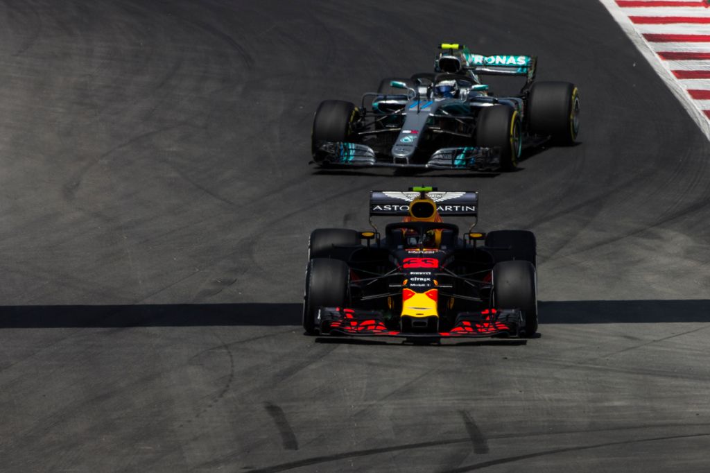 A Forma-1-es Spanyol Nagydíj péntek napja, Valtteri Bottas, Mercedes-AMG Petronas, Max Verstappen, Red Bull Racing 