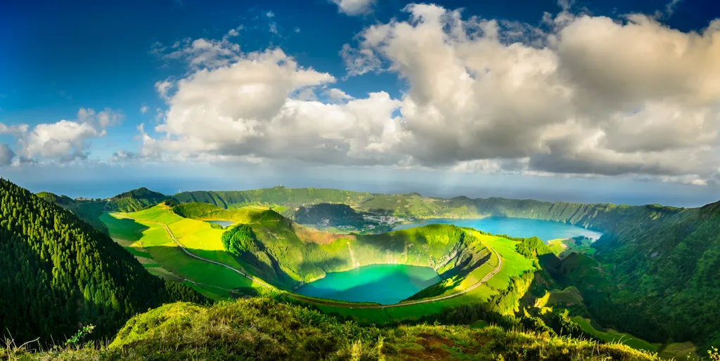 Flores Island, Azores, szigetcsoport, szigetek, Azori-szigetek, Atlanti-óceán, város, népesség, környezet, élővilág 