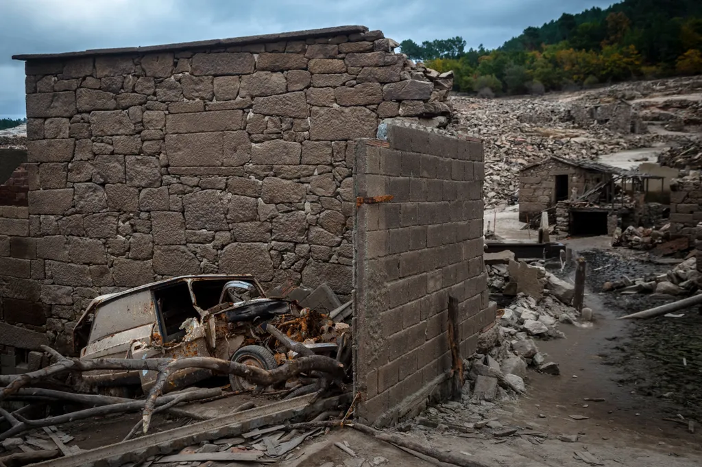 Aceredo, az elárasztott spanyol falu víztározó Galícia 