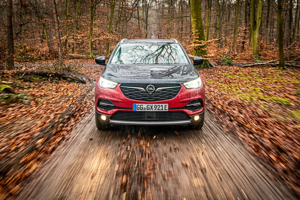 Opel Grandland X Hybrid4 menetpróba (2020) 