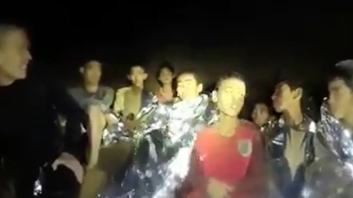 Megkezdődött a thaiföldi barlangban rekedt ifjúsági focicsapat kimentése, barlang, Thaiföld, focicsapat 