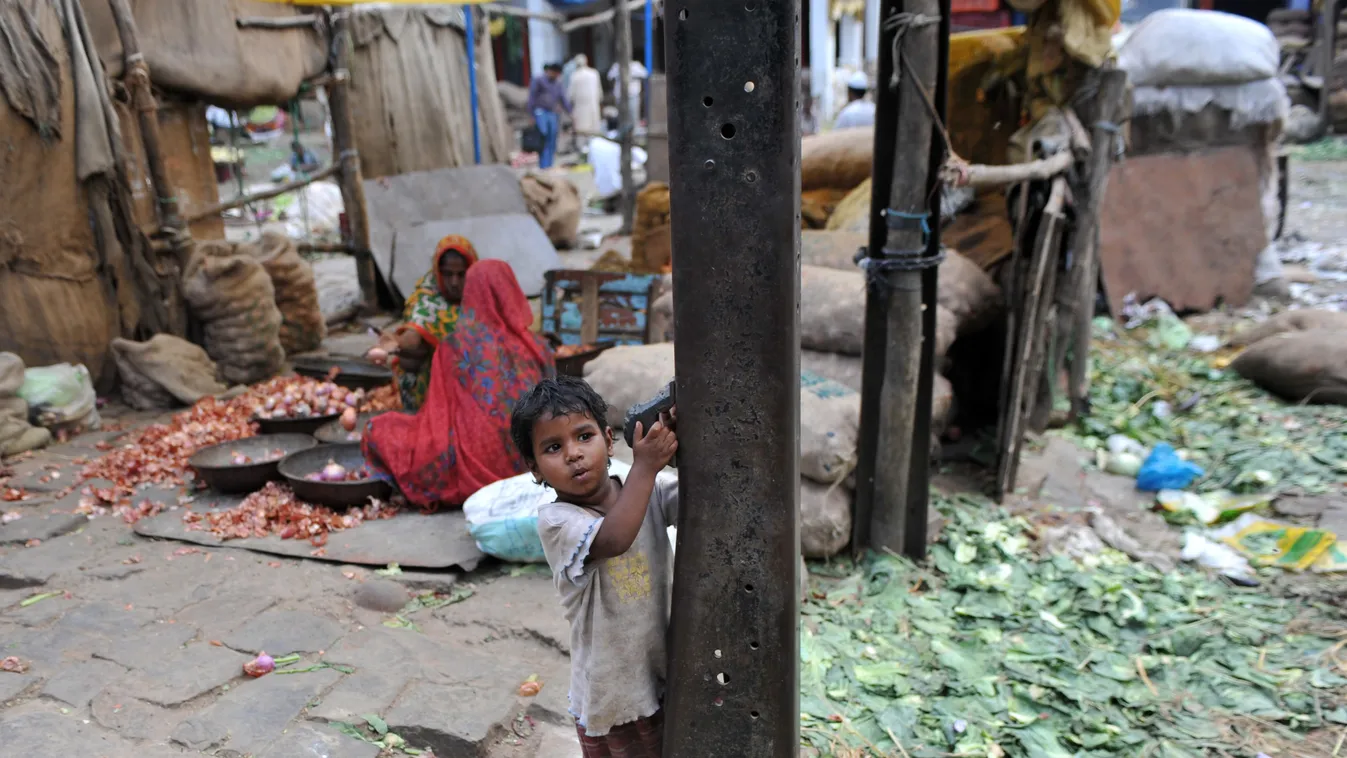 India nyomor szegénység 