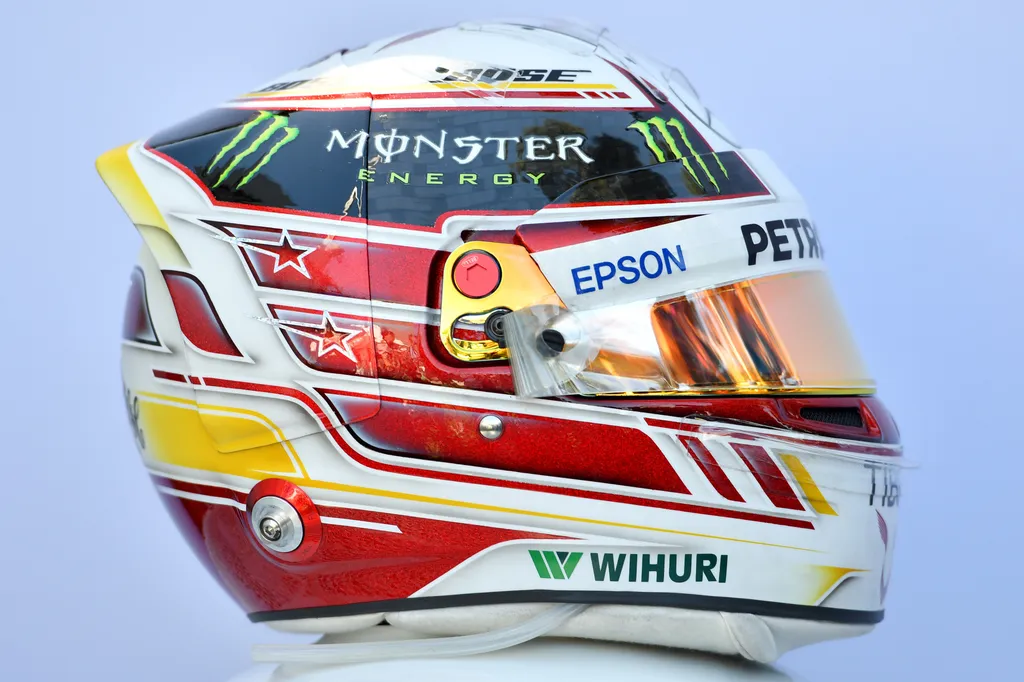 Forma-1, Lewis Hamilton, Mercedes-AMG Petronas, bukósisak 