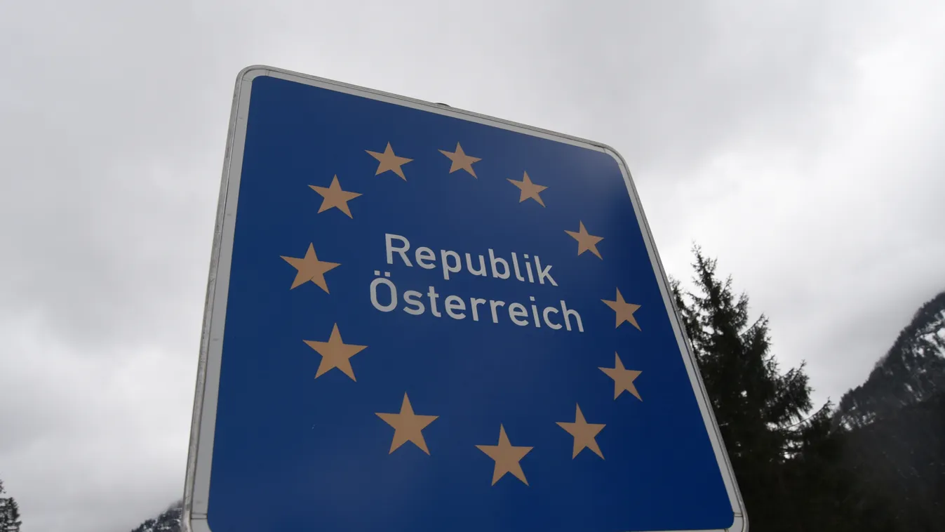 EUROPE BOARD SQUARE FORMAT A sign that reads 'Republic of Austria' is pictured near the border crossing to Hinterriss, Austria, in Vorderriss, Germany, 02 March 2016. Photo: FELIX HOERHAGER/dpa 