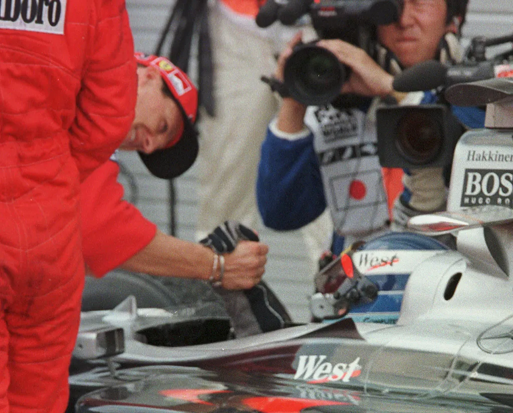 Forma-1, Mika Häkkinen, McLaren Racing, Michael Schumacher, Japán Nagydíj 1998 