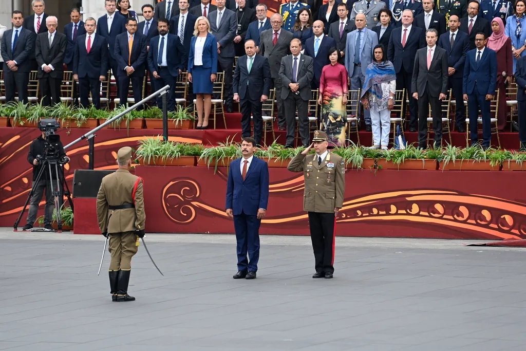 Augusztus 20., államalapítás, ünnep, Szent István nap, eseménysorozat, Budapest, 2021.08.20., zászló, zászlófelvonás 