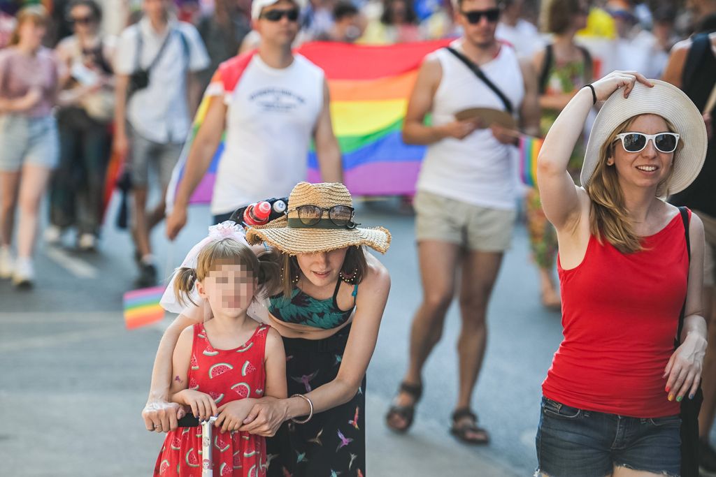 28. Budapest Pride Felvonulás, Budapest Pride 2023, felvonulás, menet, LMBTQ, LMBTQI+, leszbikus, meleg, biszexuális, transznemű, queer, interszexuális, aktivista, gyerek, gyermek, Budapest, 2023.07.15. 
