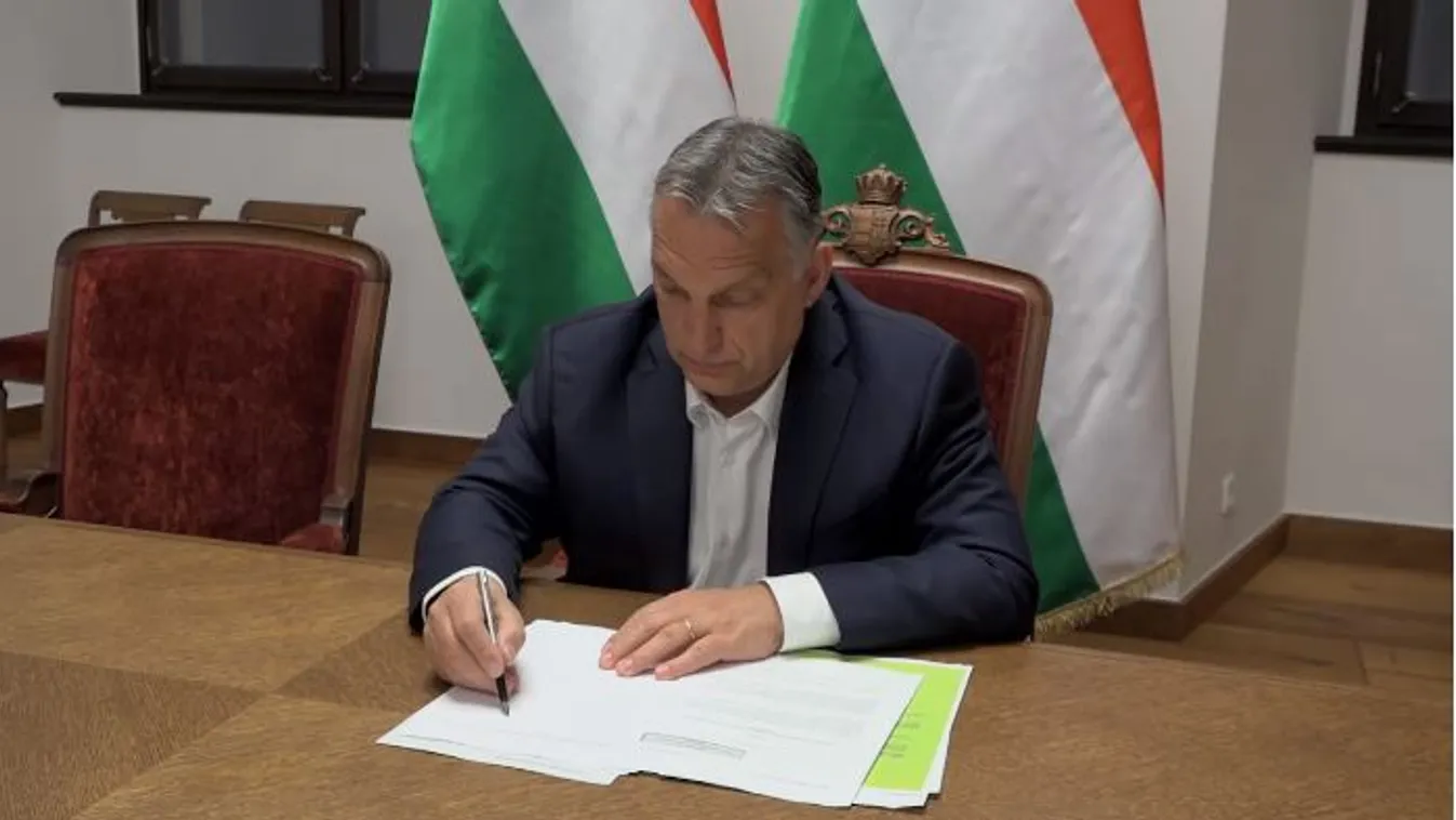 Orbán Viktor, Facebook, kormányrendelet, közterületi parkolás, koronavírus, járvány 