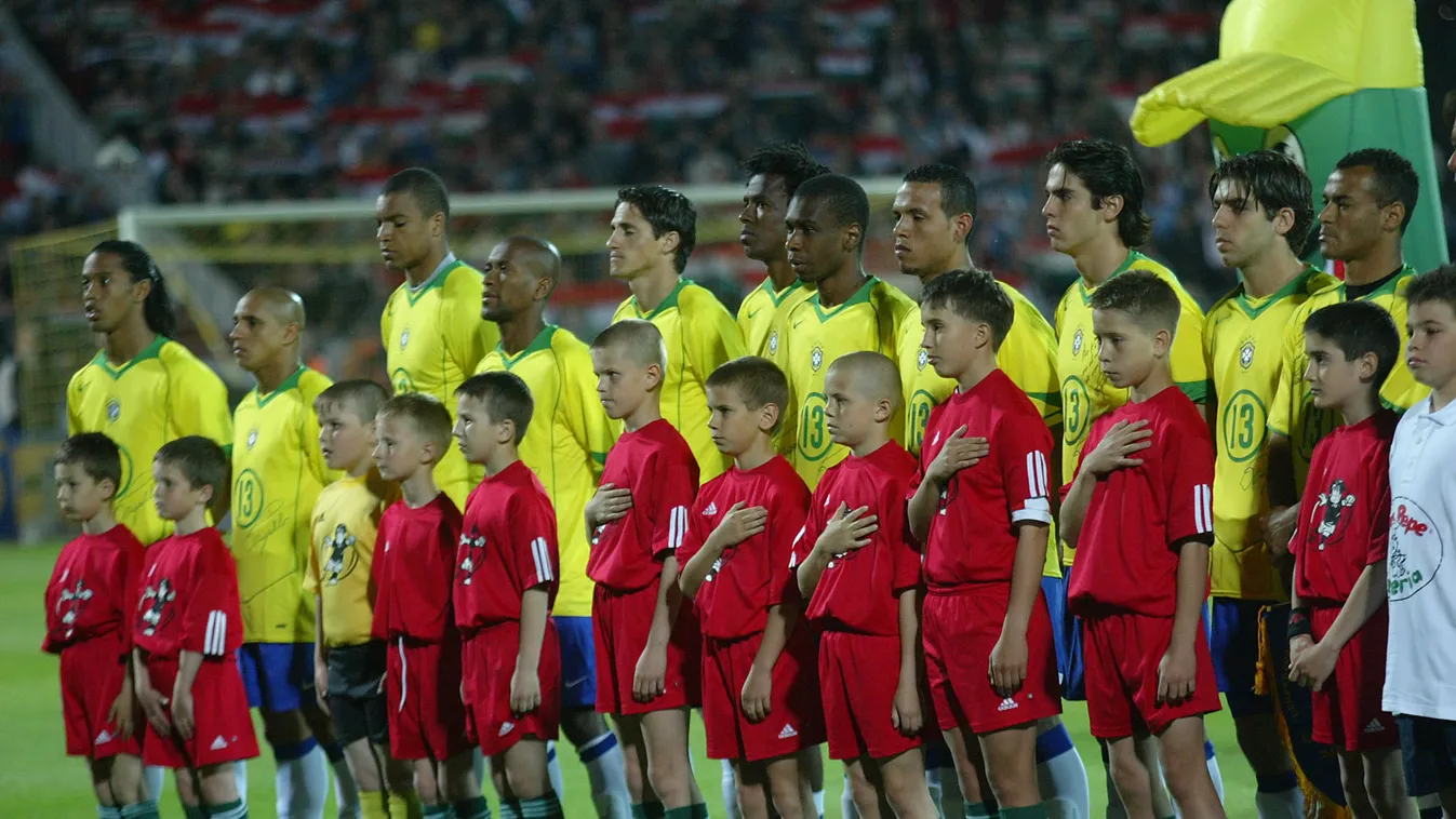 2004, Magyarország - Brazília, Puskás Stadion, foci, brazilok csapat himnusz alatt meccs előtt 