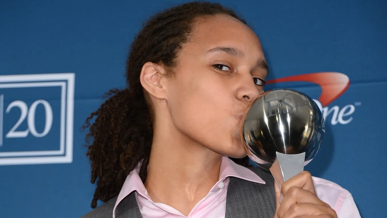 The 2012 ESPY Awards - Press Room Celebrities Television Show topics topix bestof toppics toppix GettyImageRank1 LOS ANGELES, CA - JULY 11: College basketball player Brittney Griner poses with the Best Female Athlete Award in the press room during the 201