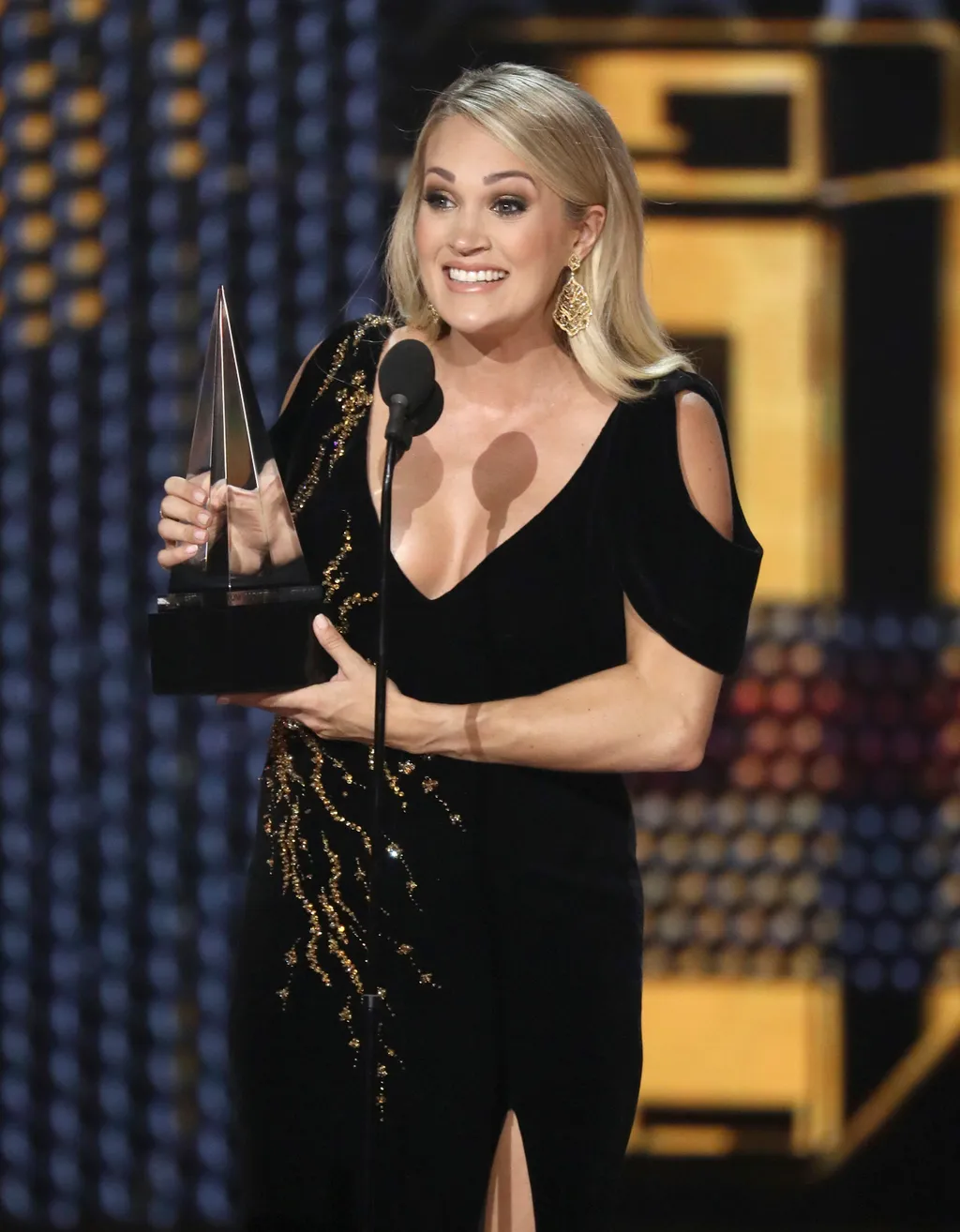 Carrie Underwood
AMA 2018 