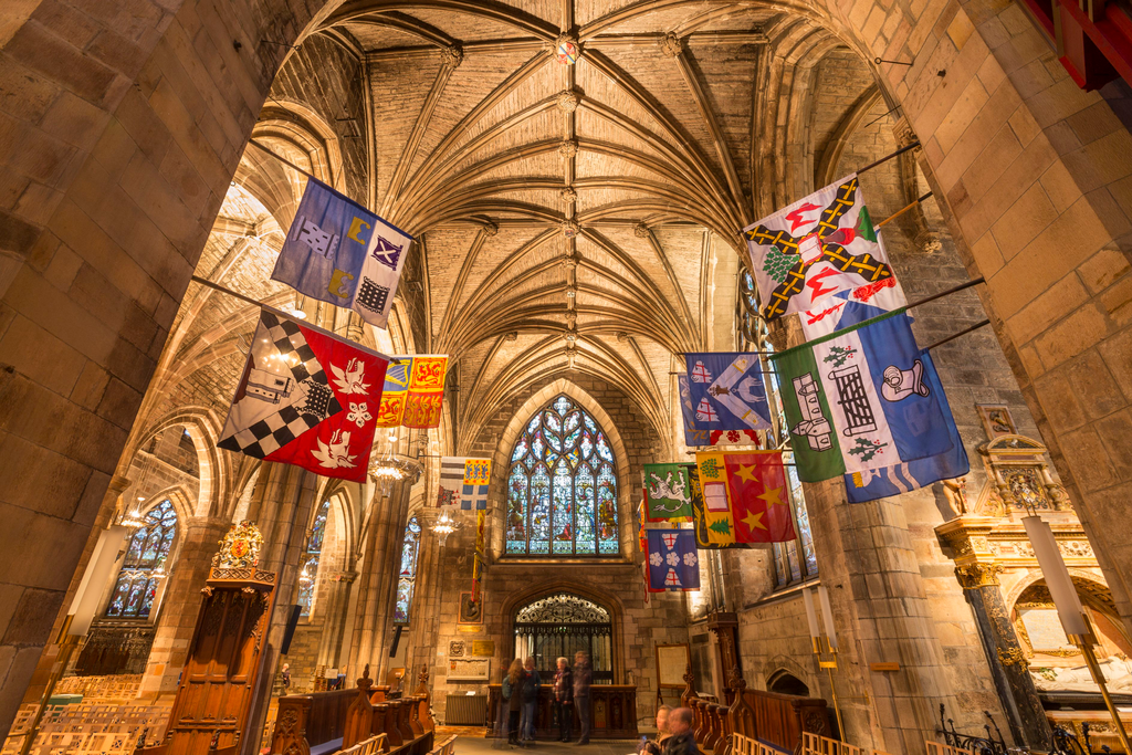 ARCHITECTURE BUILDING CATHEDRAL Christianity CHURCH COLUMN CULTURAL TOURISM Day Edinburgh EUROPE Gothic Heritage HISTORY HORIZONTAL Incidental People Indoors Landmark medieval times People RELIGION RELIGIOUS BUILDING ribbed vaulting Scotland St. Giles Cat