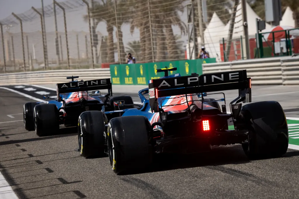 Forma-1, Fernando Alonso, Esteban Ocon, Alpine, Bahreini Nagydíj 