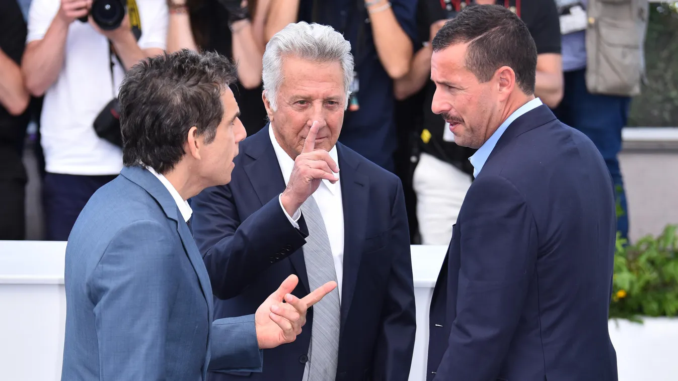 Ben Stiller, Dustin Hoffman és Adam Sandler a The Meyerowitz Stories cannes-i premierjén 2017-ben 