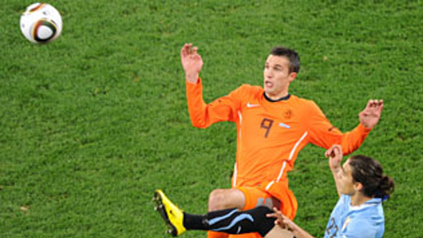 foci-vb elődőntő, Hollandia-Uruguay, Martin Caceres, Robin van Persie