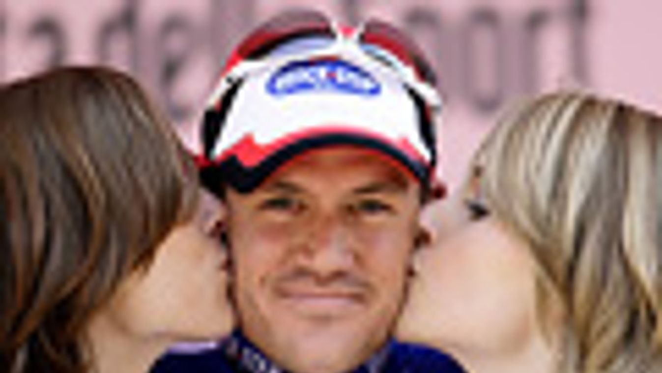 Giro d'Italia, kerékpárverseny, Olasz körverseny, team Leopard - Trek, Wouter Weylandt halálos balesetet szenvedett