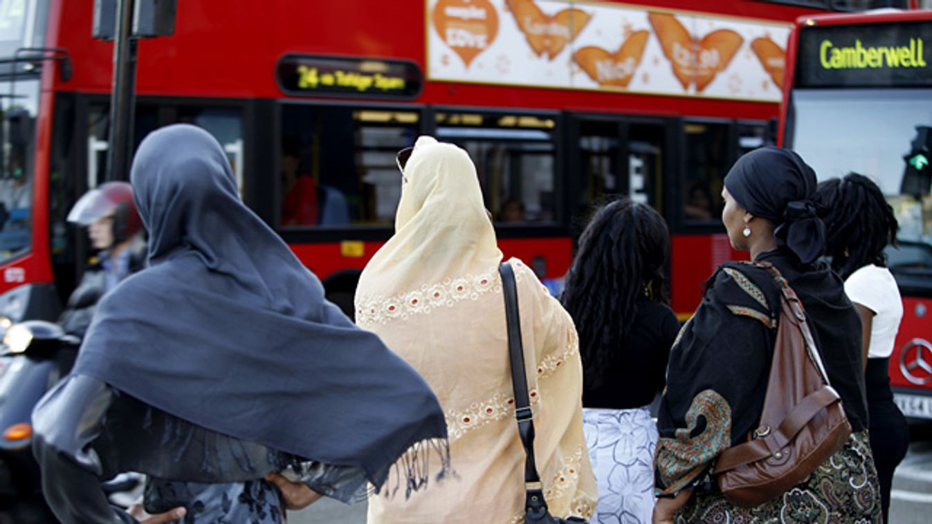 David Cameron, brit miniszterelnök, londoni muszlim nők
