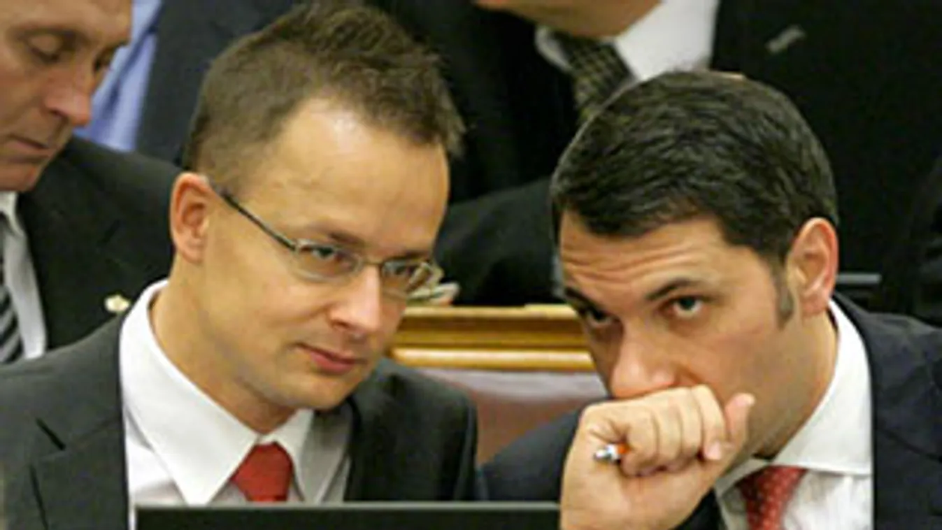 parlament, országgyűlés, Fidesz, Szijjártó Péter, Lázár János 