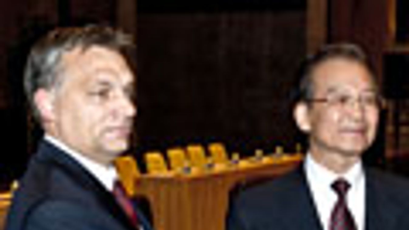 Orbán Viktor magyar és Ven Csia-pao (Wen Jiabao) kínai miniszterelnök